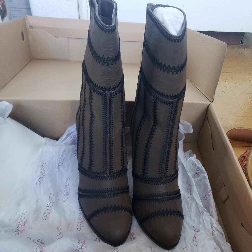 Coconuts Ankle Boots Brown Size 7.5